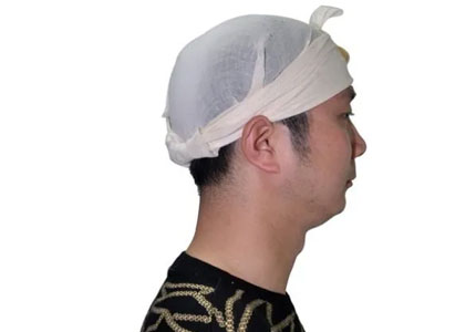 A Head Dressing to Support Fractures